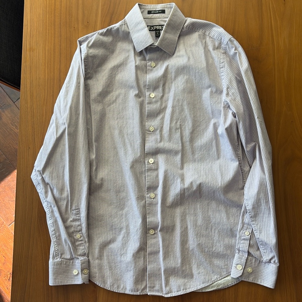 Express button down - Picture 2 of 5